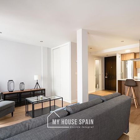Myhousespain - Nuevo Apartamento En El Centro 기욘 외부 사진