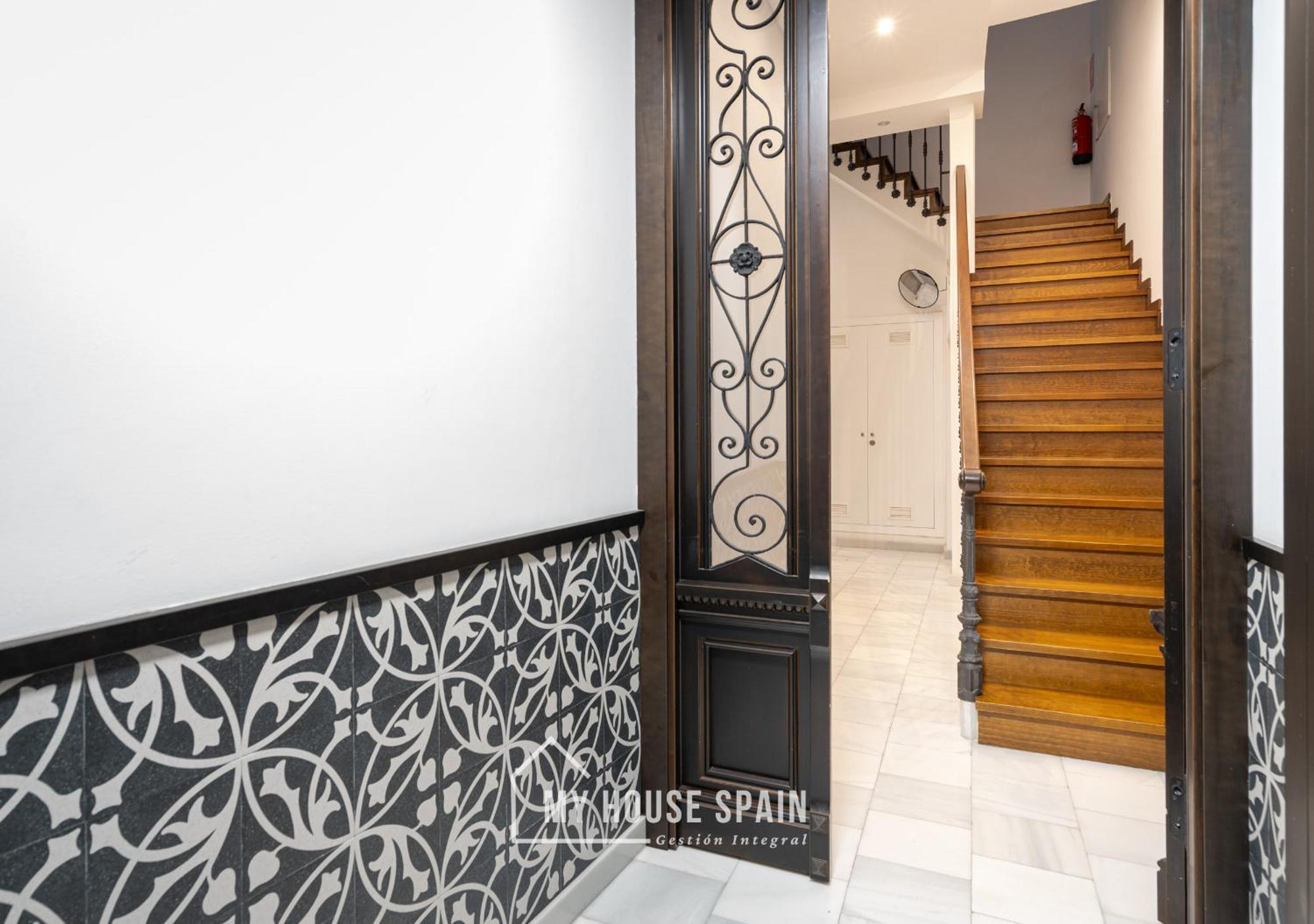 Myhousespain - Nuevo Apartamento En El Centro 기욘 외부 사진
