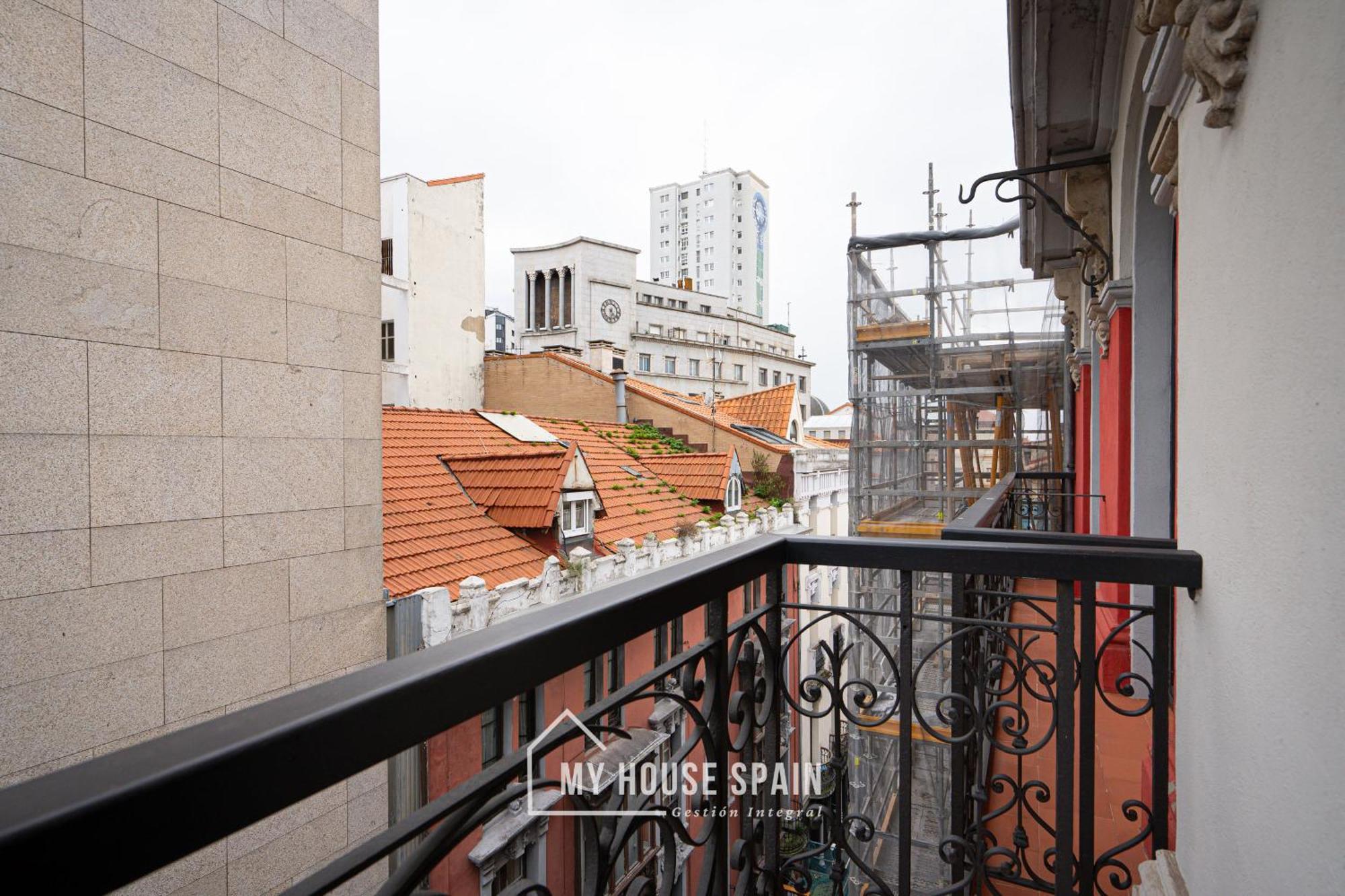 Myhousespain - Nuevo Apartamento En El Centro 기욘 외부 사진
