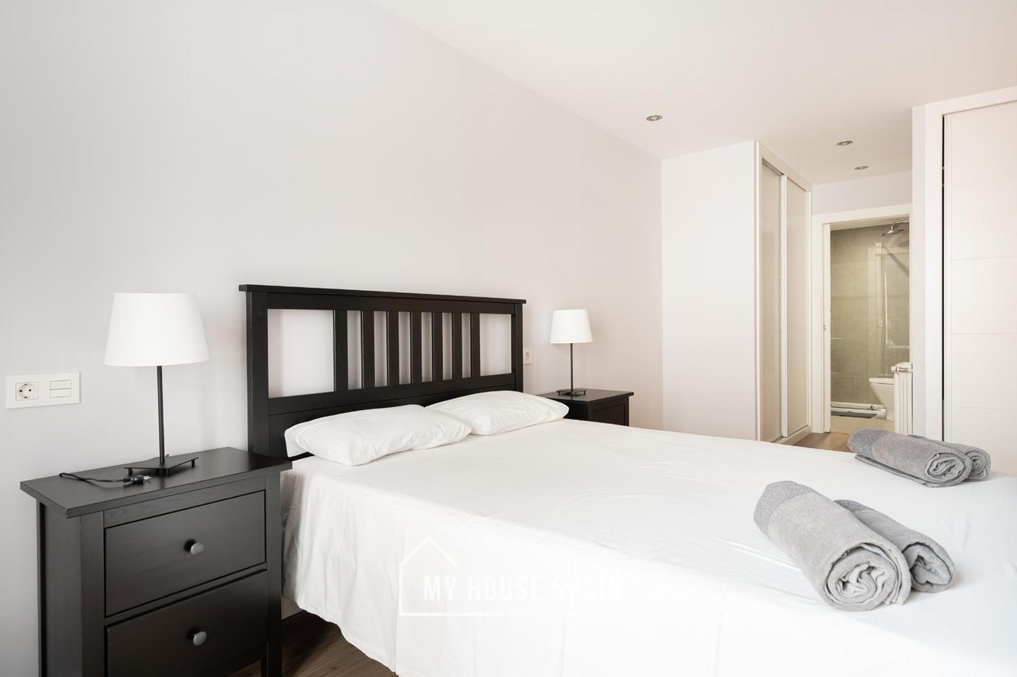 Myhousespain - Nuevo Apartamento En El Centro 기욘 외부 사진